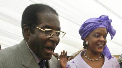 Ex-Presidente do Zimbabué Robert Mugabe já não anda devido a saúde frágil