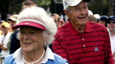 Ex-presidente EUA George H. Bush nos cuidados intensivos, mulher também hospitalizada