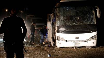 Explosão atinge autocarro de turistas e faz dois mortos no Egito