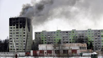 Explosão de gás em prédio na Eslováquia mata cinco pessoas, edifício em risco de colapso