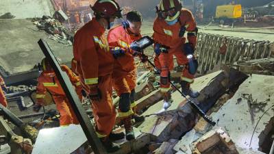 Explosão em camião-cisterna na China provoca 19 mortos e mais de 170 feridos