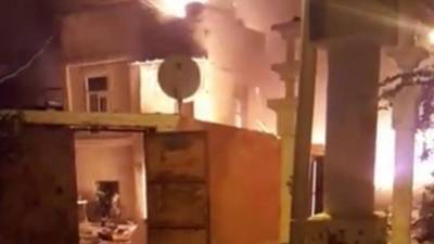 Explosão em Israel faz colapsar edifício e mata quatro pessoas