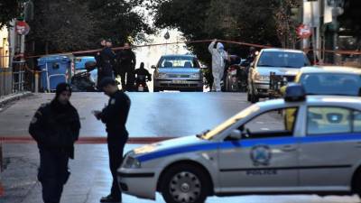 Explosão no centro de Atenas causa ferimentos em polícia