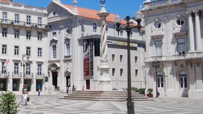 Exposição com obras de 27 artistas celebra 180 anos da Academia de Belas Artes