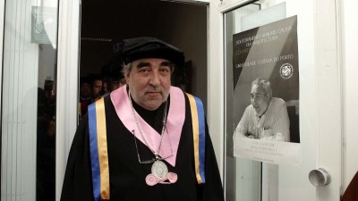 Exposição sobre a obra do arquiteto Souto de Moura no Convento de Cristo