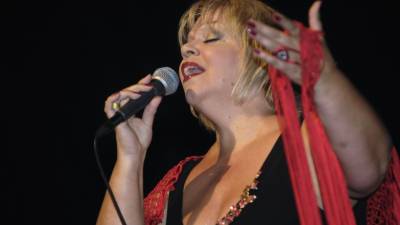 Fadista Alexandra canta Amália esta quarta-feira no Baltazar Dias