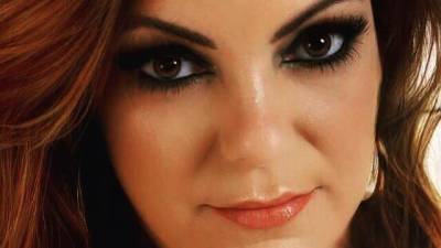 Fadista Sofia Ferreira actua no The Old Pharmacy