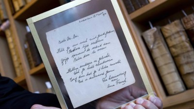 Família de Anne Frank poderá ter sido descoberta por acaso e não denunciada