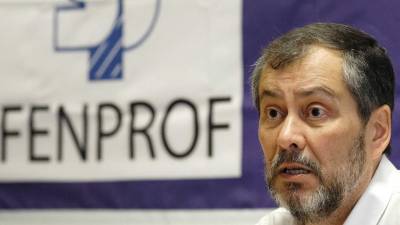 Fenprof acusa Governo de eleitoralismo com antecipação de colocação de docentes