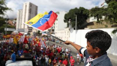 Forças de segurança dispersam protestos em Caracas