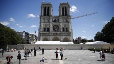 França regista 31 mortos na véspera da segunda fase do fim do confinamento
