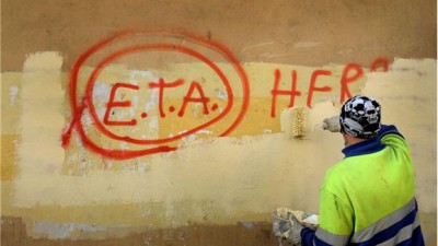 França rejeita negociar com a ETA deposição das armas
