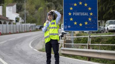 Fronteiras com Espanha devem continuar fechadas até ao fim de Junho