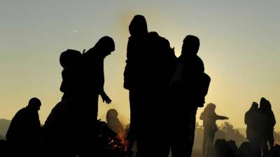 Fronteiras da UE vão continuar sob pressão em 2019 sem se prever nova crise migratória