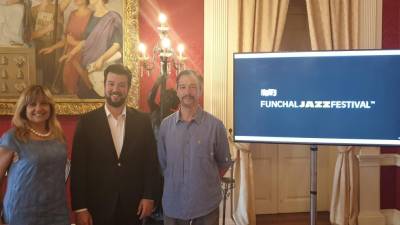 Funchal e cidade suíça de Montreux estudam geminação com foco nos festivais de jazz, turismo e educação