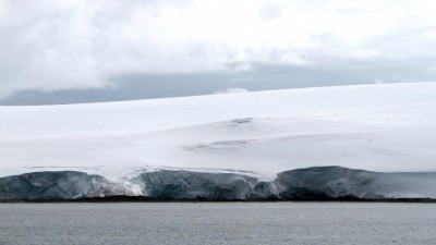 Gelo da Península Antártica diminui a ritmo inferior ao calculado antes