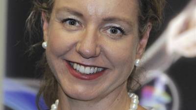 Governo australiano deporta turista que tentou importar porco perante ameaça de peste