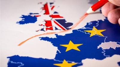Governo inglês garante que novo acordo do Brexit permite renúncia unilateral da Irlanda do Norte