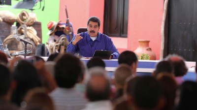 Governo venezuelano diz estar disposto a iniciar nova etapa de negociações com a oposição