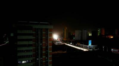 Governo venezuelano prolonga até sexta-feira horário especial laboral e escolar devido a ‘apagões’