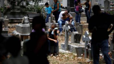 Governo venezuelano responsabilizado por incêndio que matou 68 presos