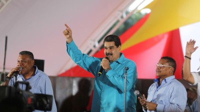 Governo venezuelano suspende entrega de divisas e atribui falta de liquidez a sanções dos EUA