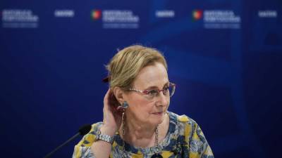 Graça Freitas apela a gozo da época balnear, mas “com regras”