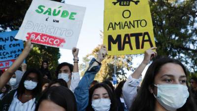 Greve contra o amianto encerra várias escolas em Sintra e na Amadora