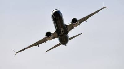 Greve no aeroporto de Heathrow suspensa até terça-feira