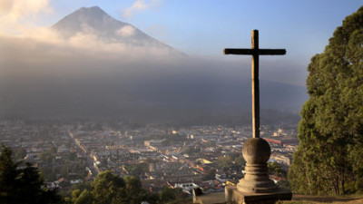 Grupo de 300 pessoas tenta linchar 20 evangélicos por engano na Guatemala
