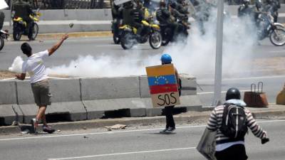 Gás lacrimogéneo contra pelo menos duas manifestações