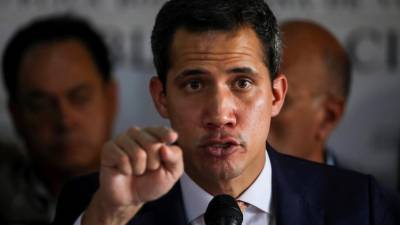 Guaidó convoca o povo para novo protesto nas ruas no sábado contra Maduro