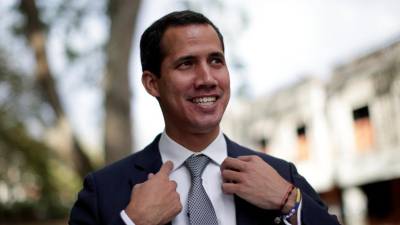 Guaidó diz que Parlamento pode autorizar presença militar estrangeira