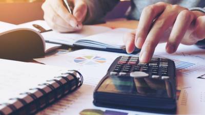 Guerra comercial entre EUA e China pode abrandar crescimento mundial de 2,9% para 2,2%