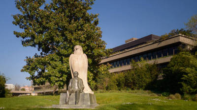 Gulbenkian expõe trabalhos de mulheres que protagonizaram a criação artística em Portugal