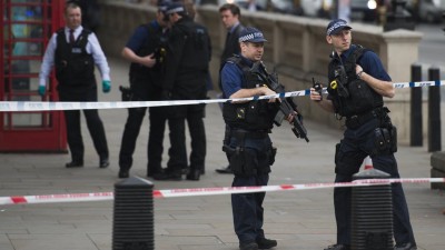 Homem detido hoje em Londres é suspeito de planear ataque terrorista