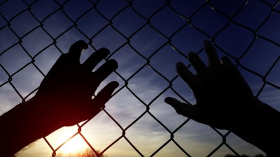 Homem libertado EUA ao fim de 50 anos depois de anulada sentença por violação