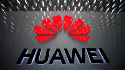 Huawei começa a vender ‘smartphone’ dobrável sem tecnologia norte-americana