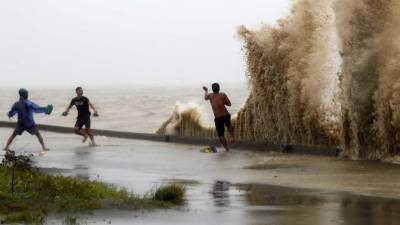 Içado sinal 3 de tempestade tropical em Macau