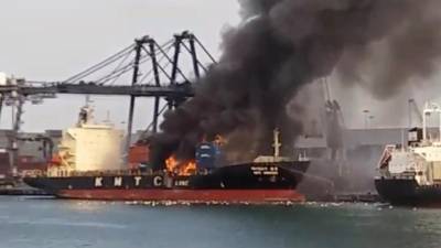 Incêndio e explosão em navio provoca 25 feridos na Tailândia