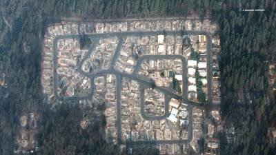 Incêndio mais mortífero da Califórnia controlado a “100%”