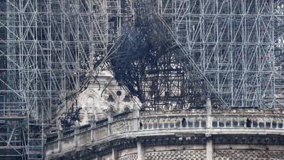 Instituições da UE querem participar no esforço de reconstrução de Notre-Dame