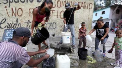 Irão envia 1,5 milhões unidades de medicamentos para a Venezuela
