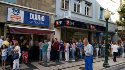 Já esgotaram nas lojas do DIÁRIO os bilhetes para o concerto de James Arthur no Funchal