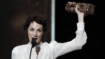 Jeanne Balibar vence César de melhor actriz e Penélope Cruz recebe o de Honra em Paris