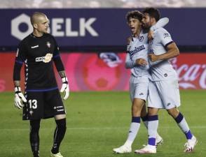 João Félix bisa na goleada do Atlético Madrid em Pamplona