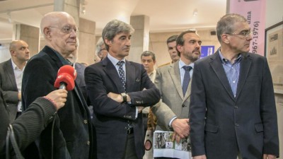 Jornal cor-de-rosa dá novo colorido ao Museu de Imprensa