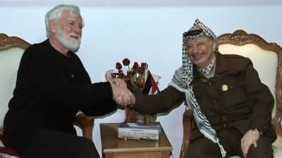 Jornalista contra ocupação israelita, que entrevistou Arafat, morre aos 94 anos