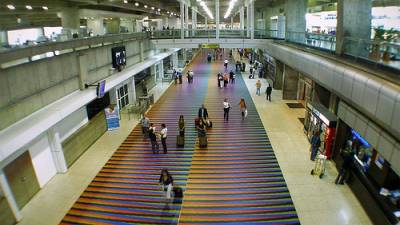 Jornalista sueca expulsa da Venezuela assim que aterrou em Caracas
