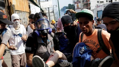 Jovem manifestante morreu ao ser atingido por bomba de gás lacrimogéneo